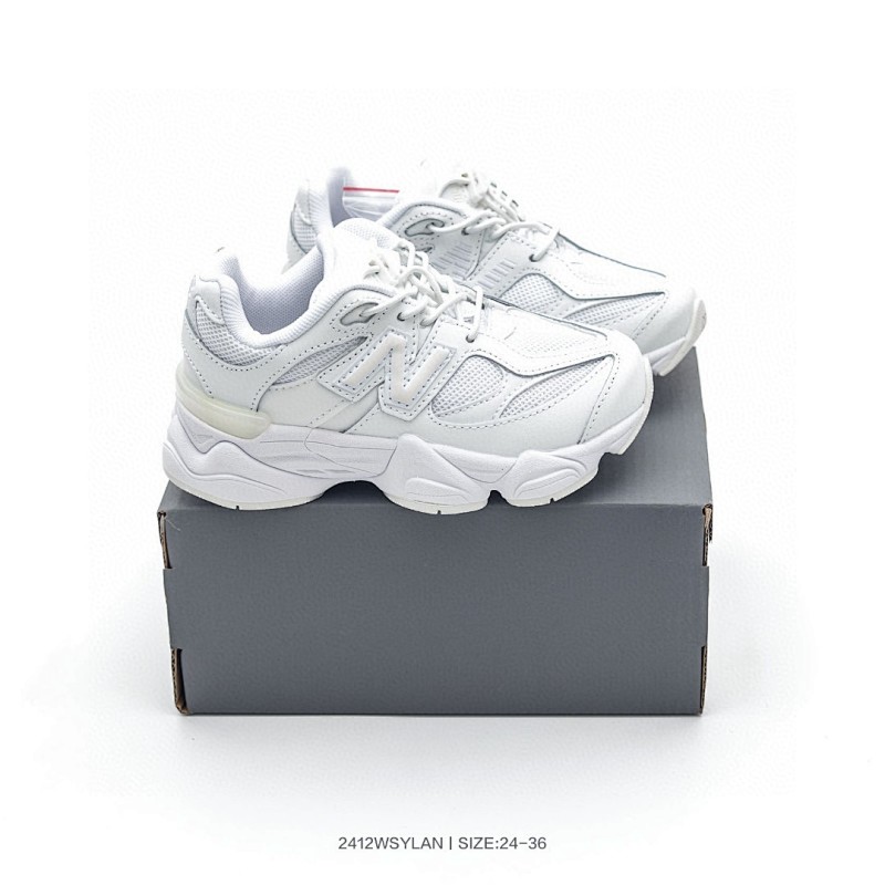 NEW BALANCE SNEAKERS