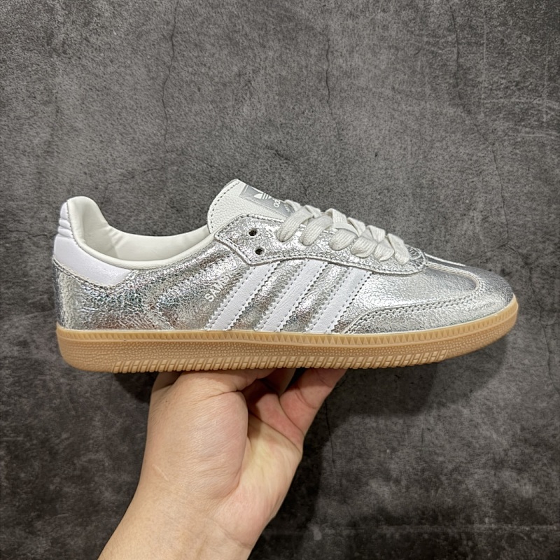 ADIDAS SNEAKERS (42)