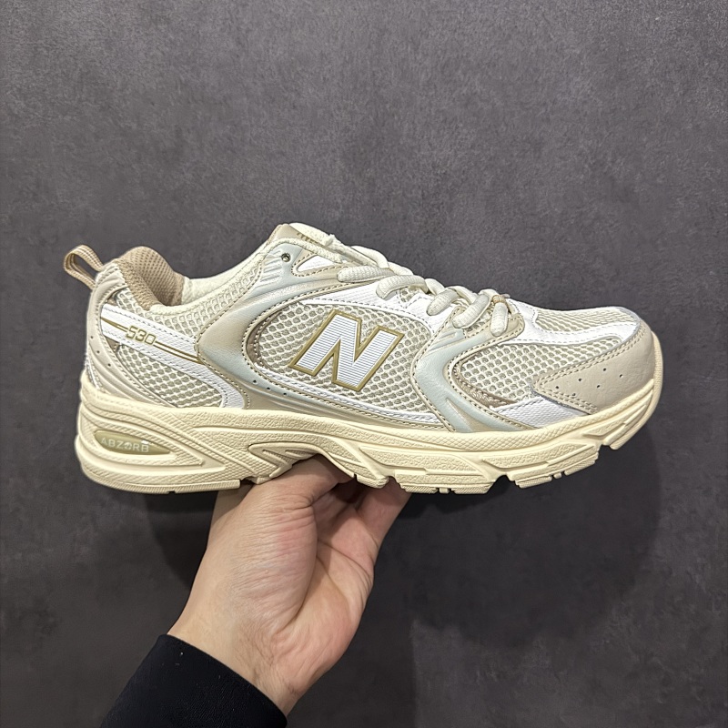 NEW BALANCE SNEAKERS (5)