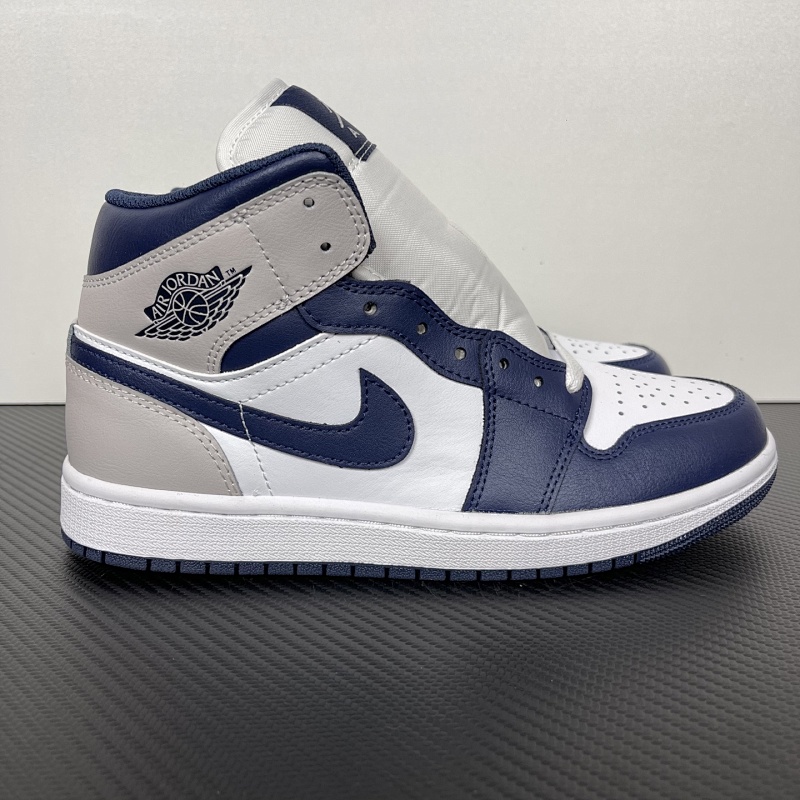 JORDAN SNEAKERS (273)