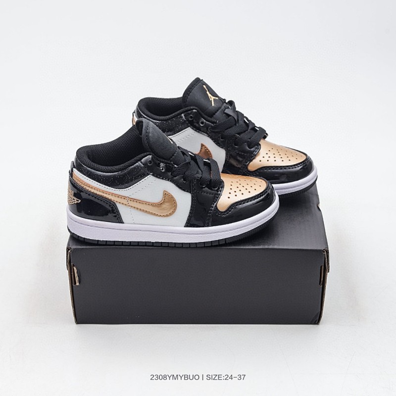 JORDAN SNEAKERS