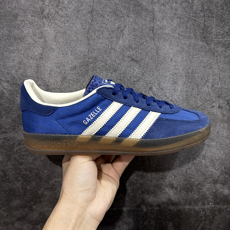 ADIDAS SNEAKERS (90)
