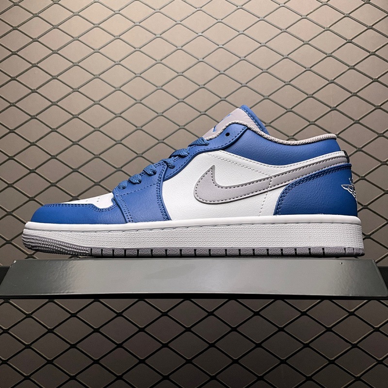 JORDAN SNEAKERS (186)