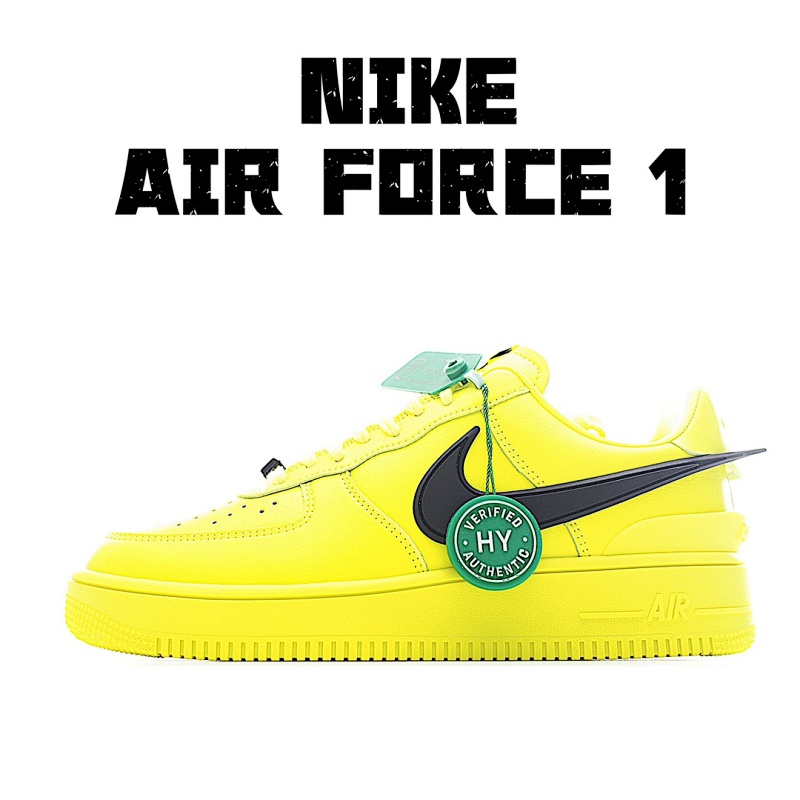 NIKE SNEAKERS (312)