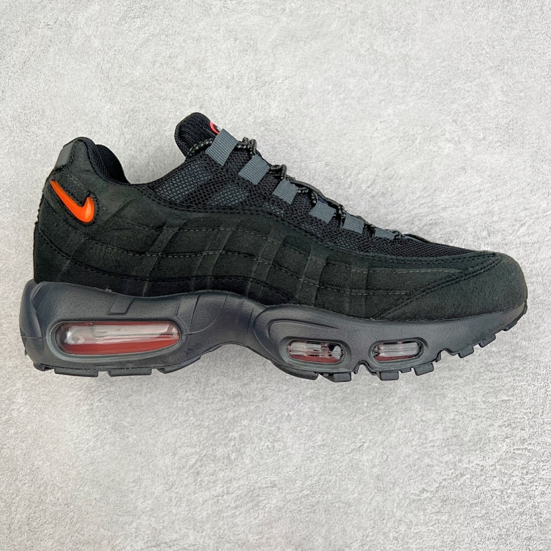 NIKE SNEAKERS (621)