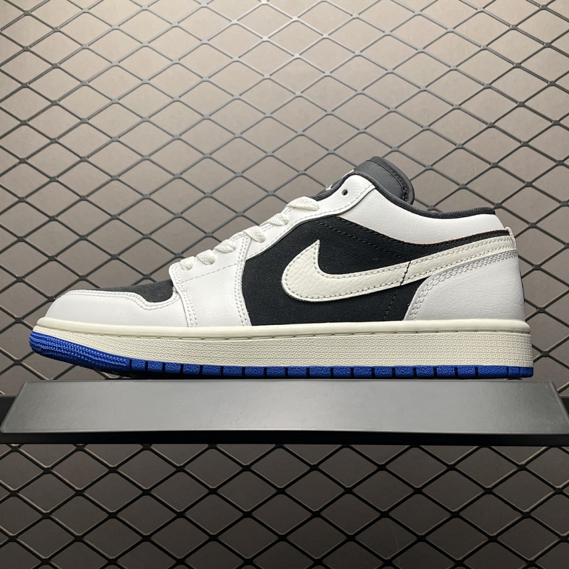 JORDAN SNEAKERS (130)