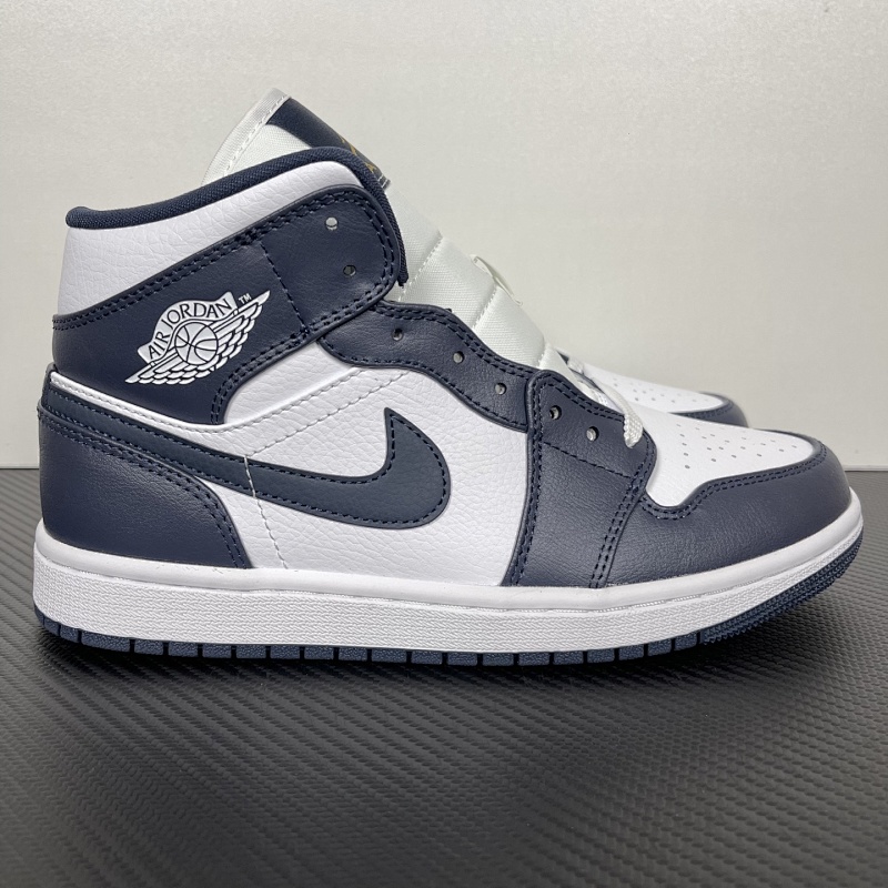 JORDAN SNEAKERS (267)