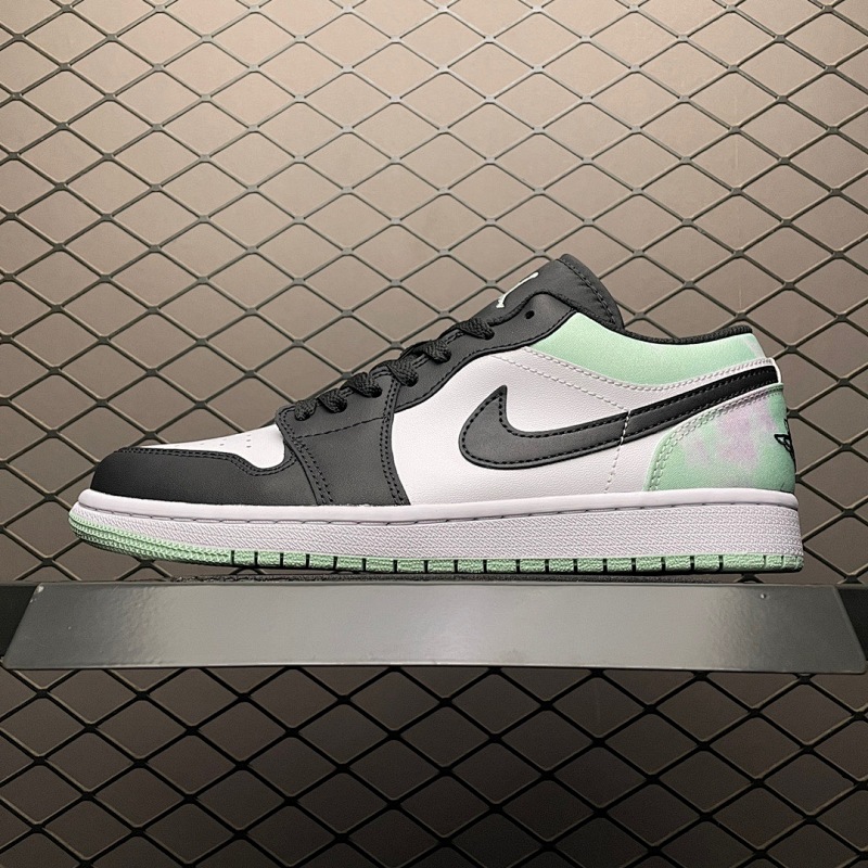 JORDAN SNEAKERS (195)