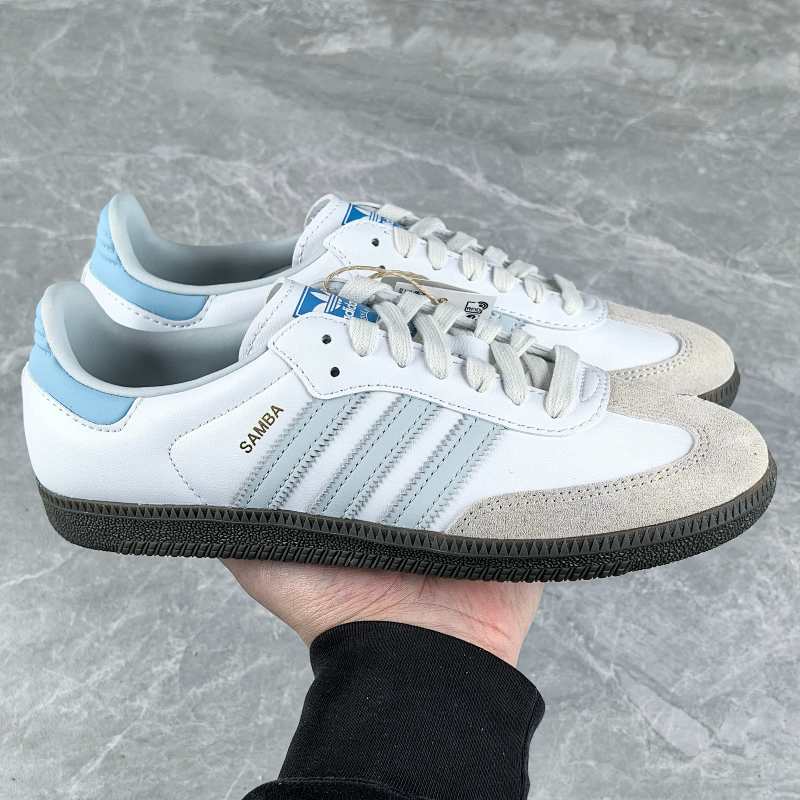 ADIDAS SNEAKERS (95)