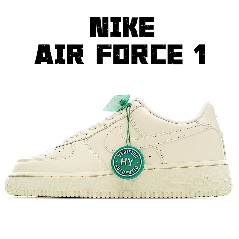 NIKE SNEAKERS (390)