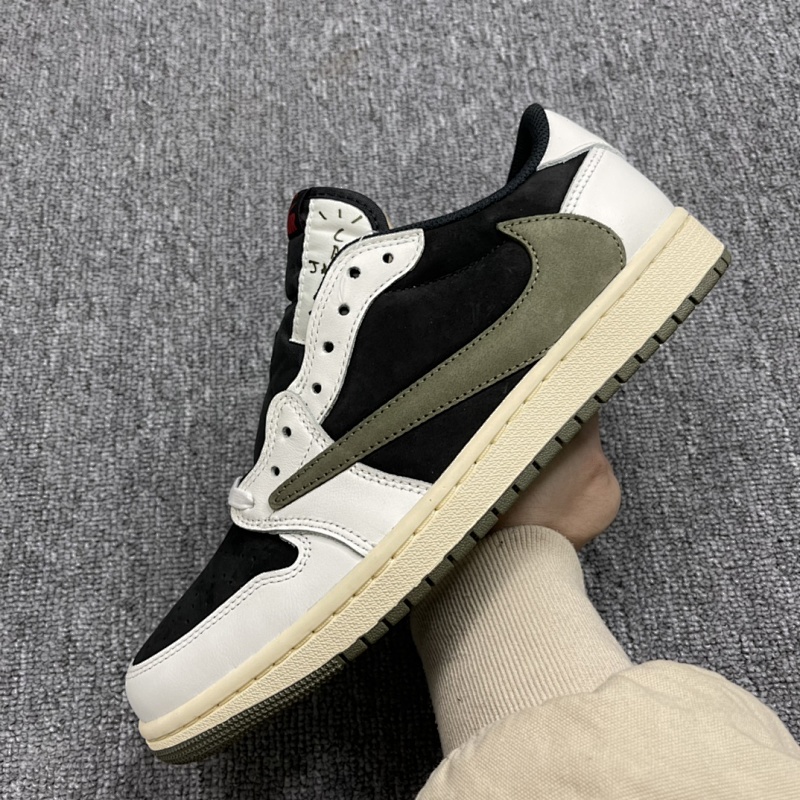 JORDAN SNEAKERS (315)