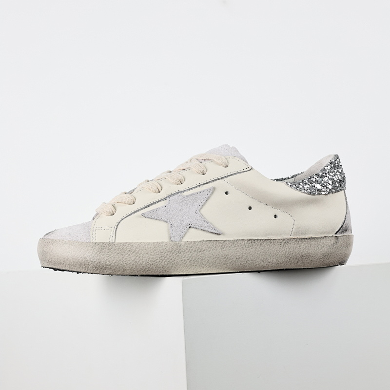 GOLDEN GOOSE SNEAKERS (15)