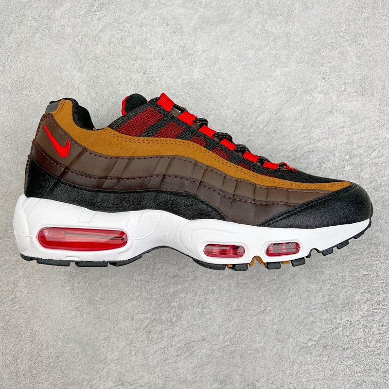 NIKE SNEAKERS (624)
