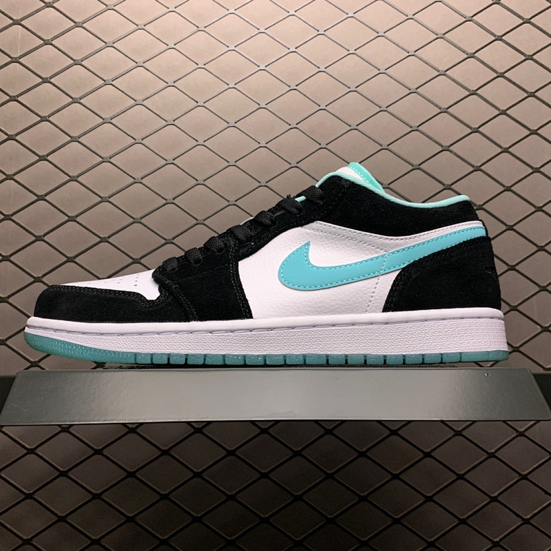 JORDAN SNEAKERS (247)