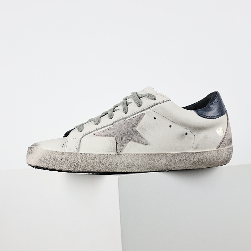 GOLDEN GOOSE SNEAKERS (12)