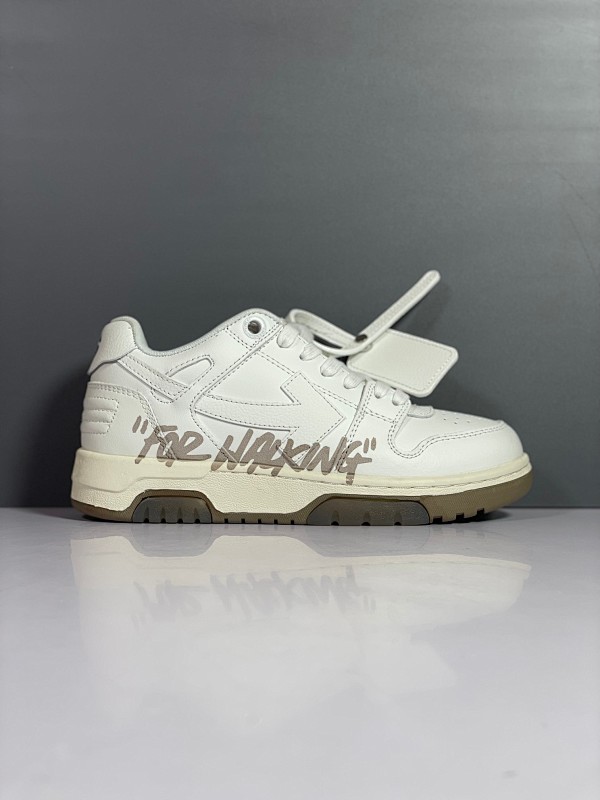 OFF WHITE SNEAKERS (99)
