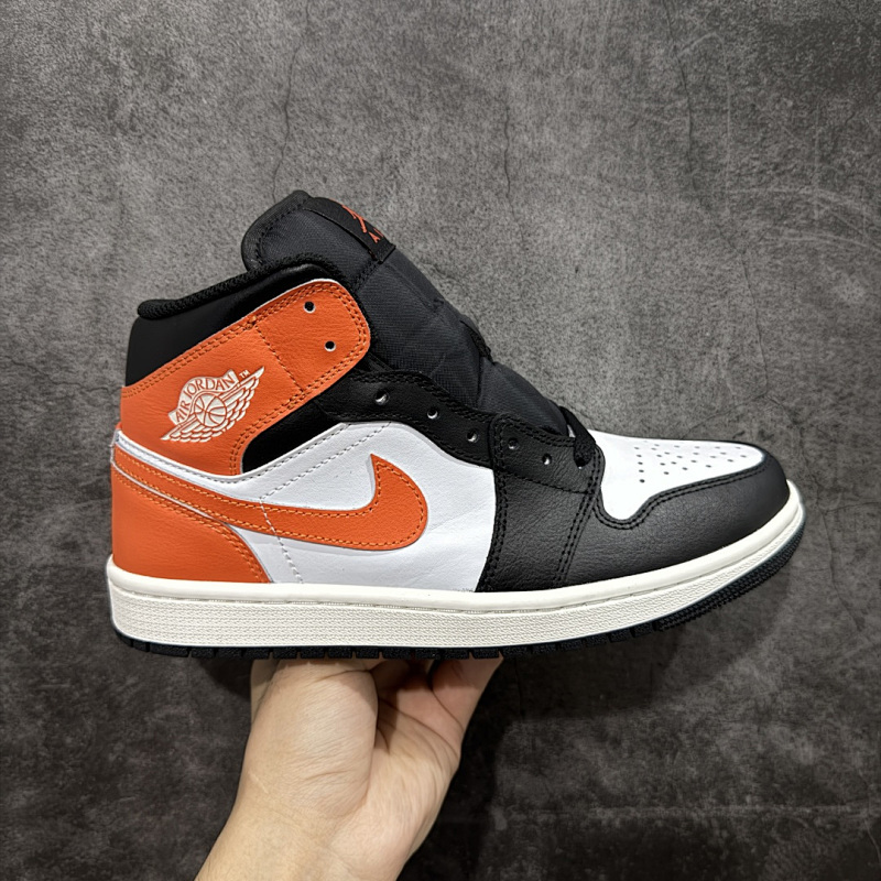 JORDAN SNEAKERS (288)