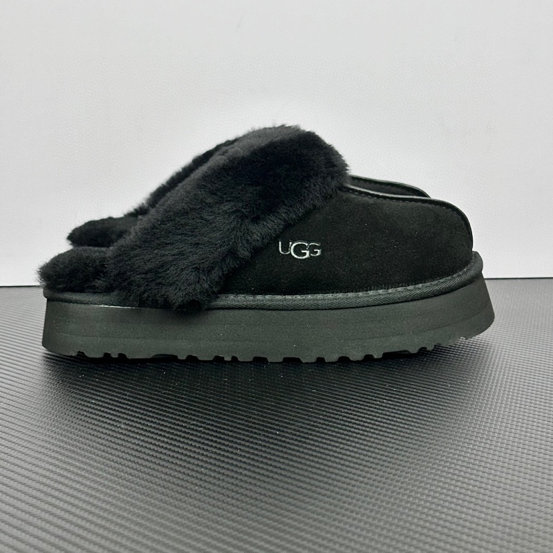UGG SNEAKERS (65)