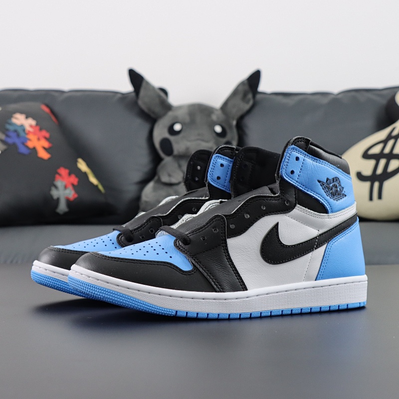 JORDAN SNEAKERS (324)