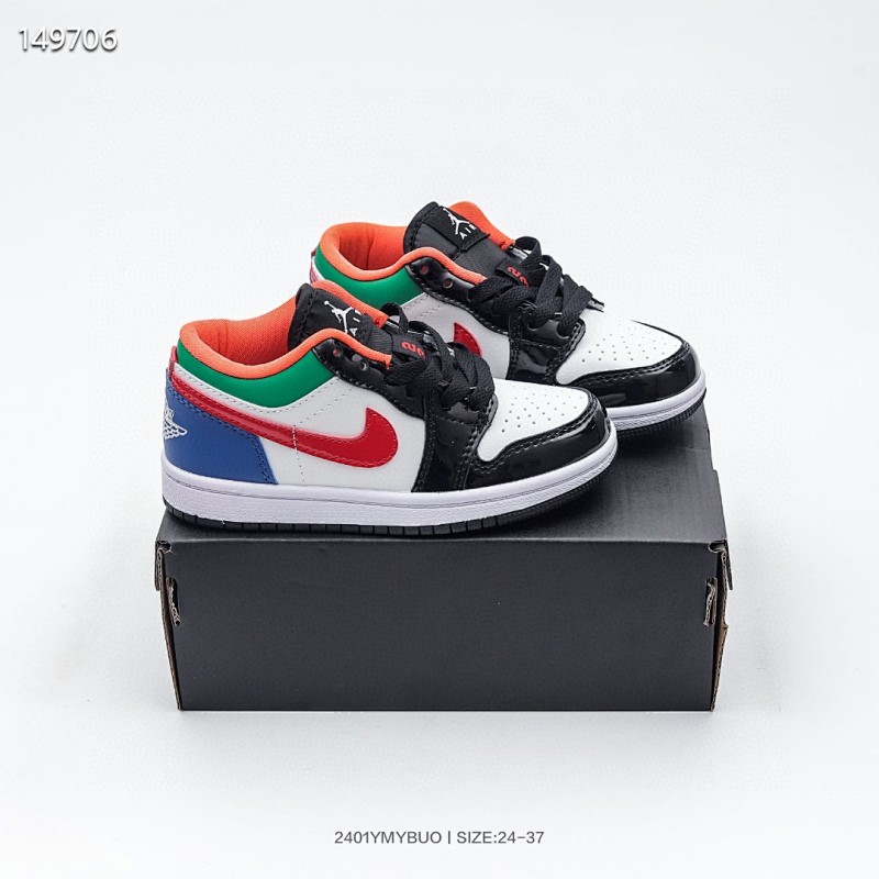 JORDAN SNEAKERS