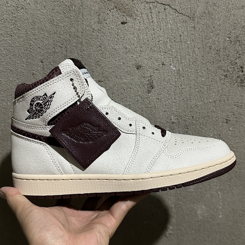JORDAN SNEAKERS (354)