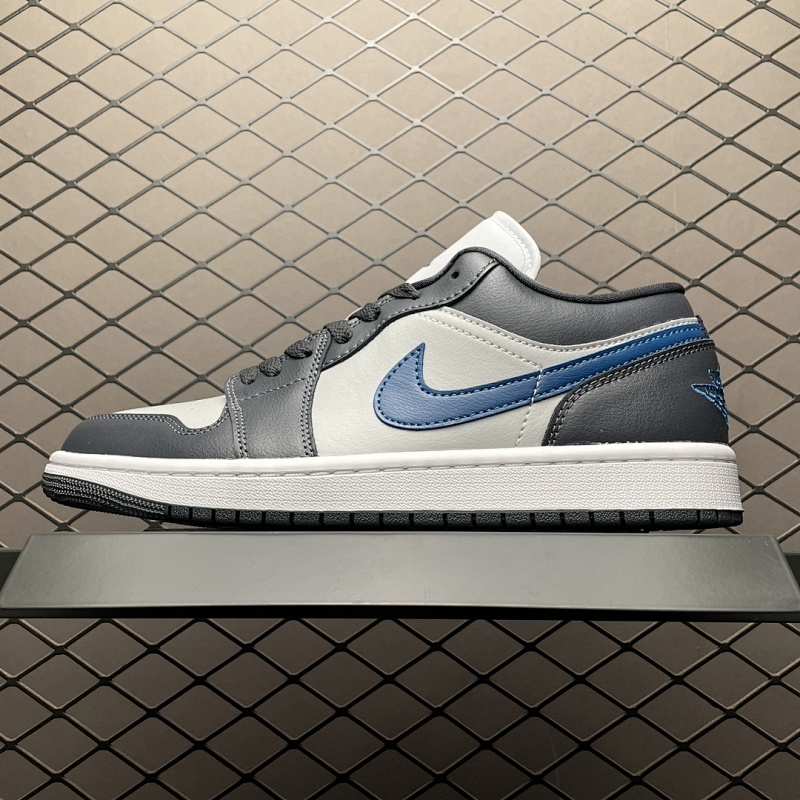 JORDAN SNEAKERS (132)