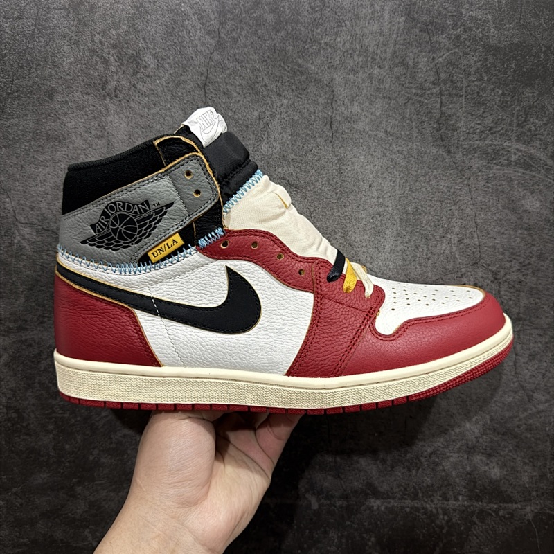JORDAN SNEAKERS (306)