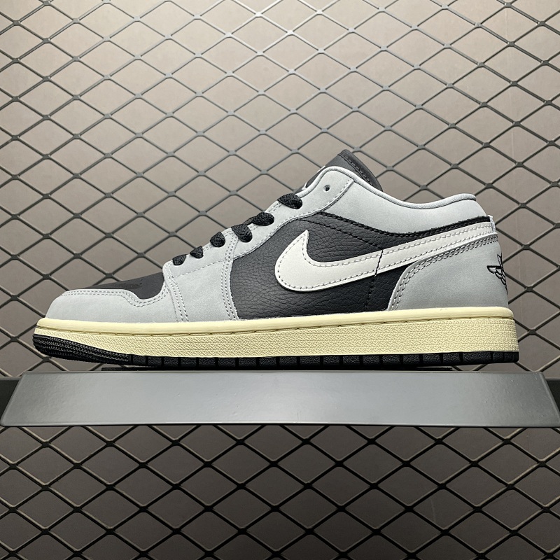 JORDAN SNEAKERS (78)