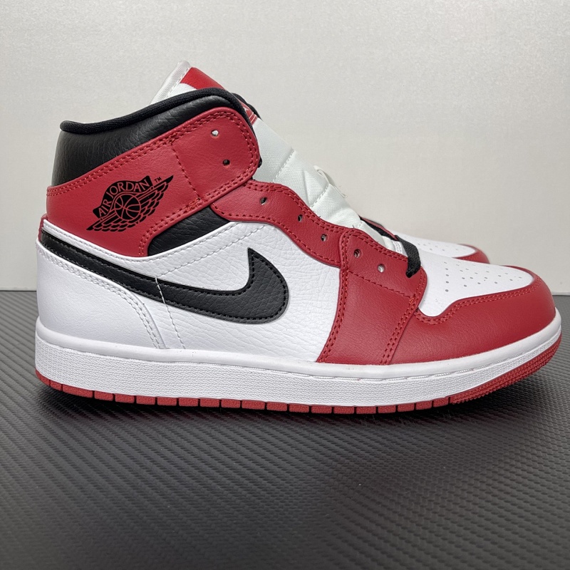 JORDAN SNEAKERS (271)