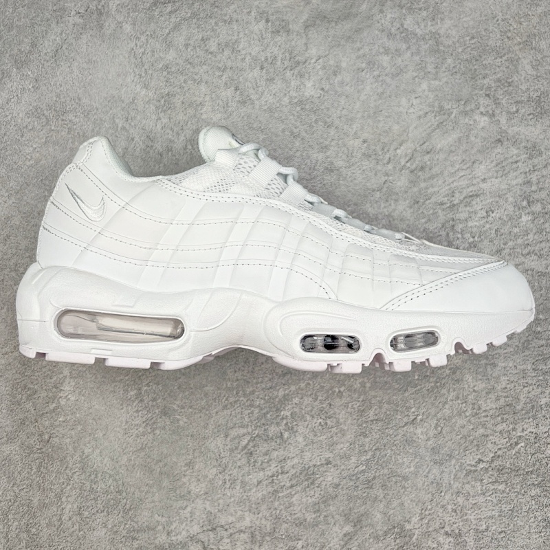 NIKE SNEAKERS (639)