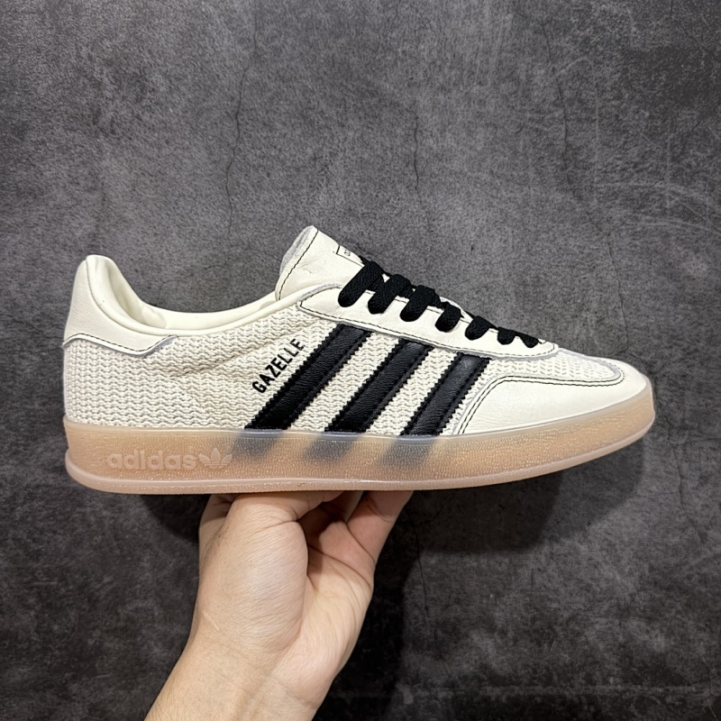 ADIDAS SNEAKERS (92)