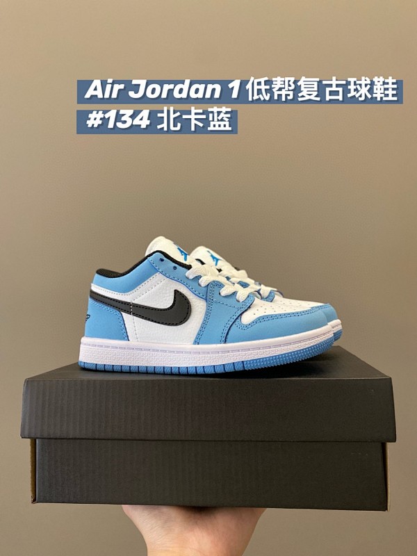 JORDAN SNEAKERS