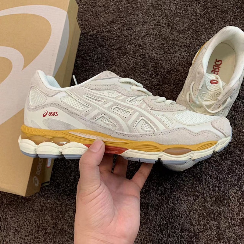 ASICS SNEAKERS (5)