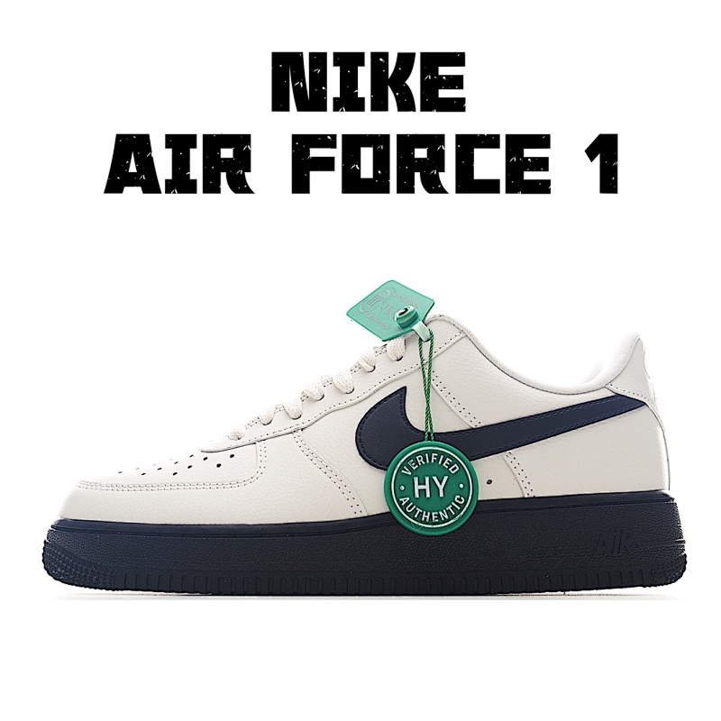 NIKE SNEAKERS (304)