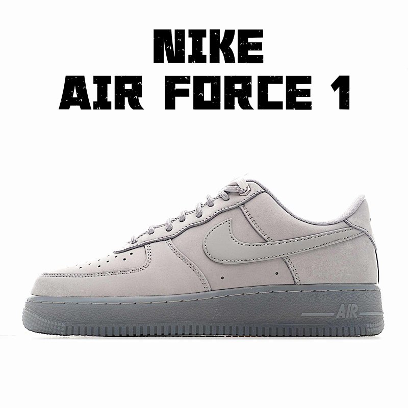 NIKE SNEAKERS (275)