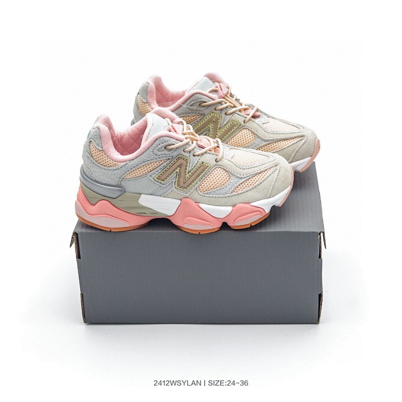NEW BALANCE SNEAKERS