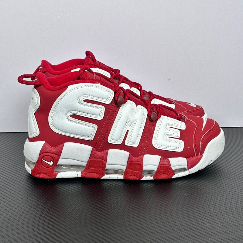 NIKE SNEAKERS (768)