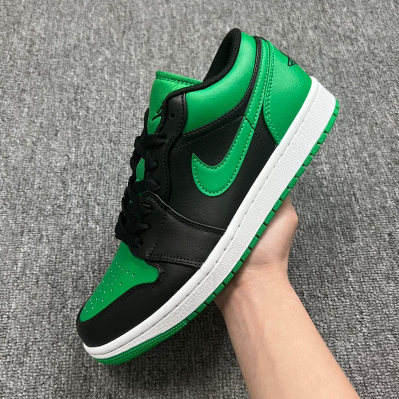 JORDAN SNEAKERS (143)