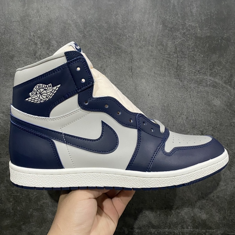 JORDAN SNEAKERS (326)