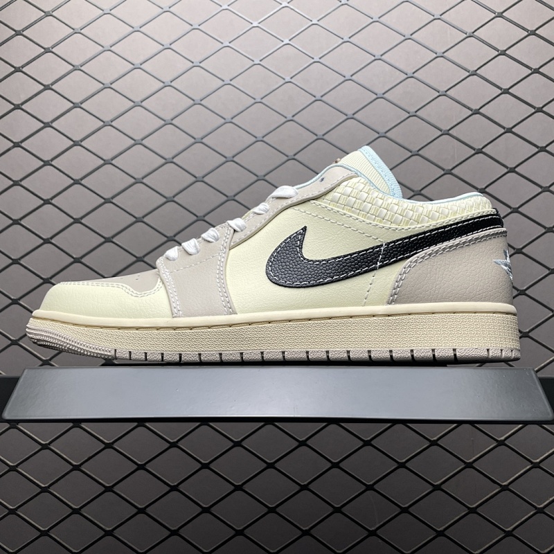 JORDAN SNEAKERS (119)