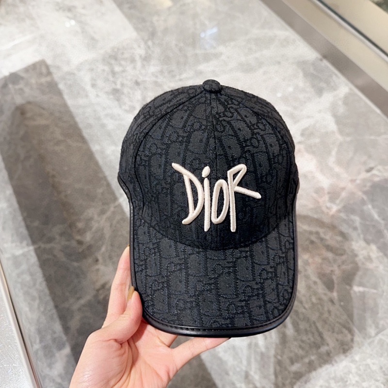 DIOR CAP (50)