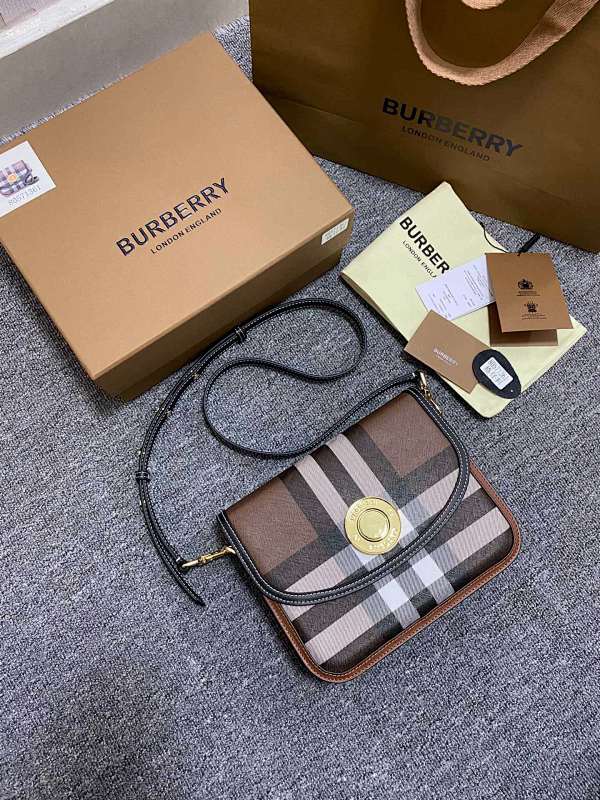 BURBERRY BAG (38)