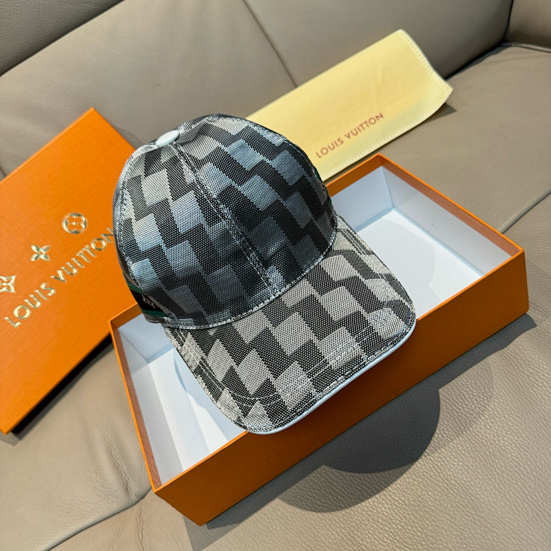 LOUIS VUITTON CAP (107)