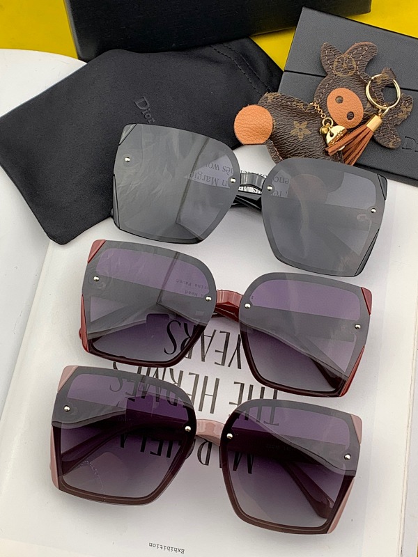 DIOR SUNGLASSES (3)