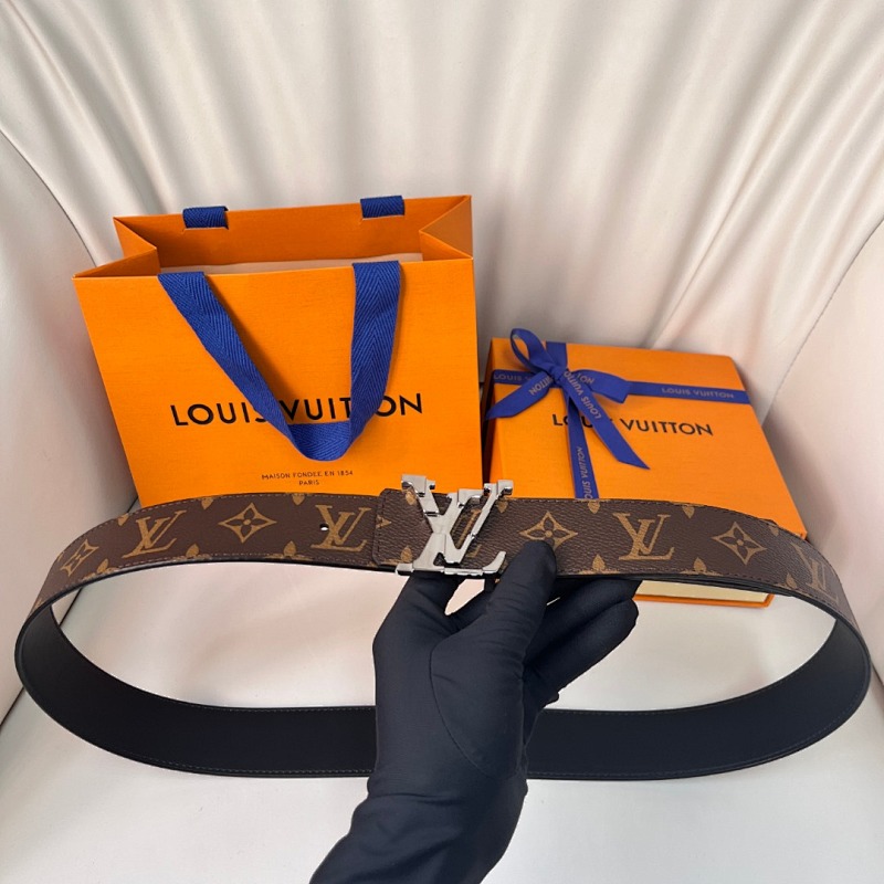 LOUIS VUITTON BELT (64)