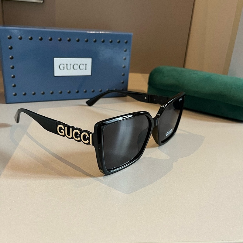 GUCCI SUNGLASSES (59)