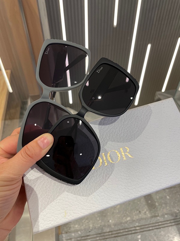 DIOR SUNGLASSES (98)