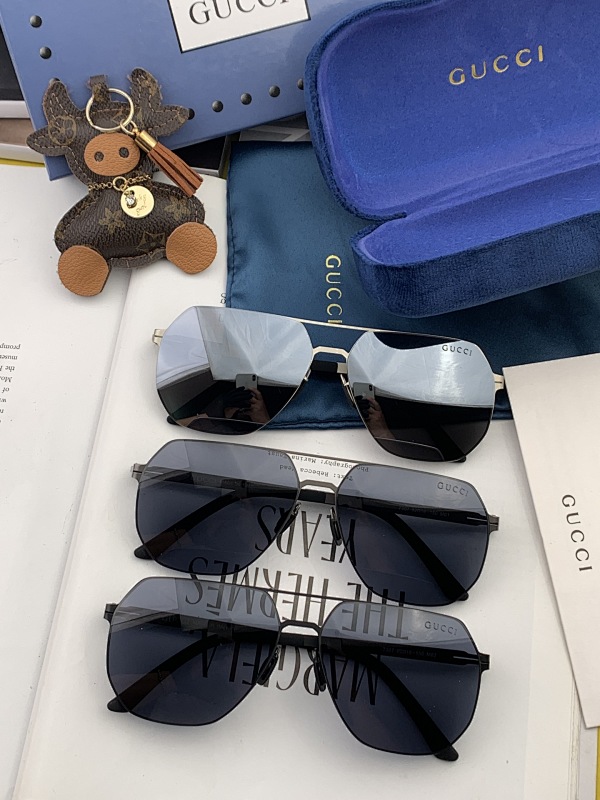GUCCI SUNGLASSES (256)