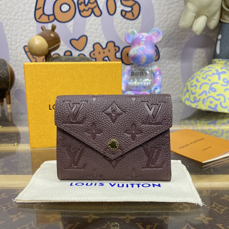LOUIS VUITTON WALLET (46)