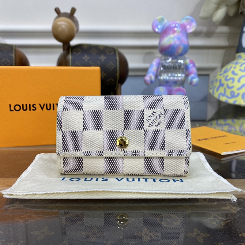 LOUIS VUITTON WALLET (106)